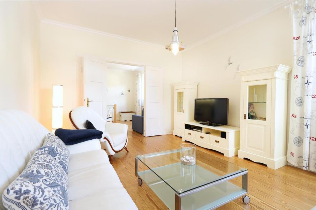 Appartement & Ferienwohnungen Thiess Rostock Bagian luar foto