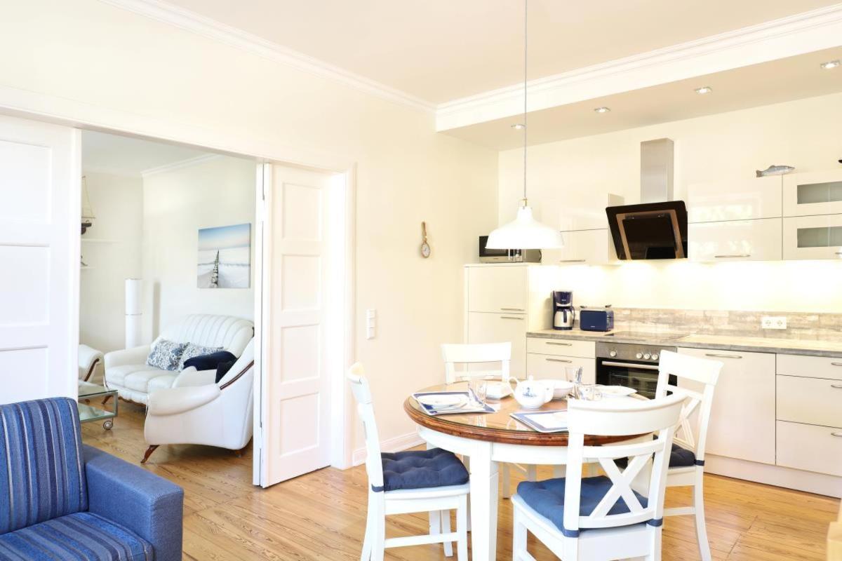 Appartement & Ferienwohnungen Thiess Rostock Bagian luar foto